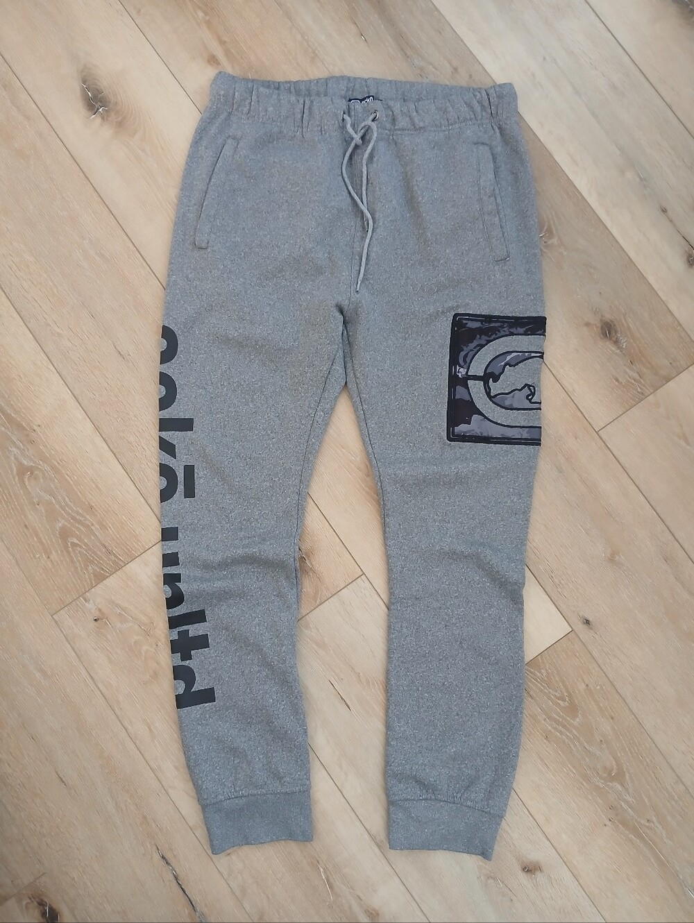 Ecko Unlimited Men's Graphic Fleece Jogger Sweatpants